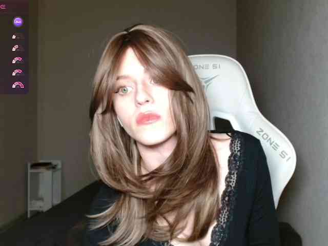 Helga_Pataki webcam
