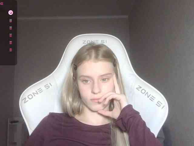Helga_Pataki webcam