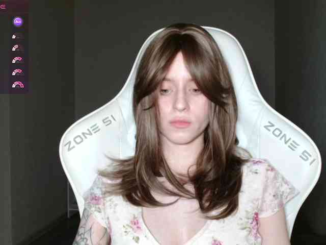 Helga_Pataki webcam