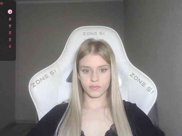 Helga_Pataki webcam