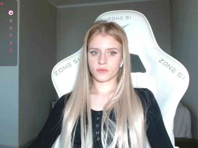 Helga_Pataki webcam
