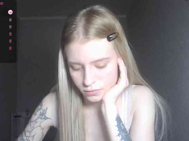Helga_Pataki webcam