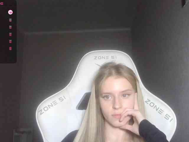 Helga_Pataki webcam