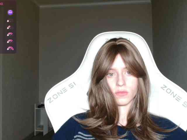 Helga_Pataki webcam