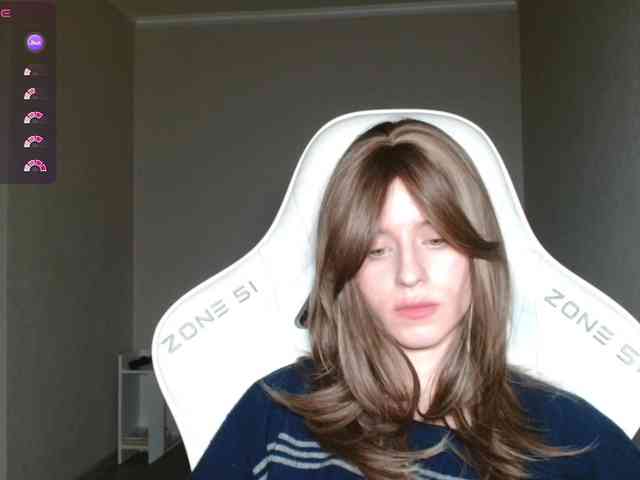 Helga_Pataki webcam