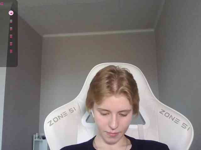 Helga_Pataki webcam