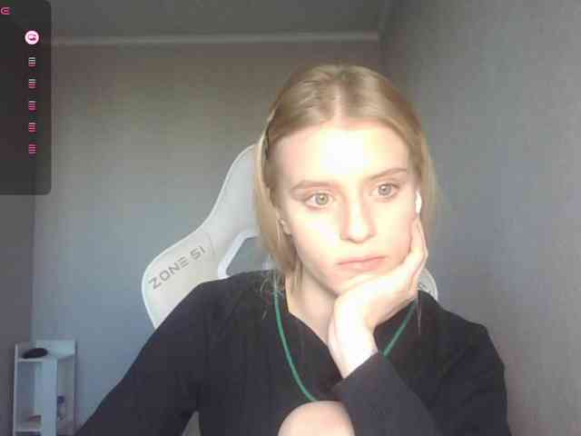 Helga_Pataki webcam