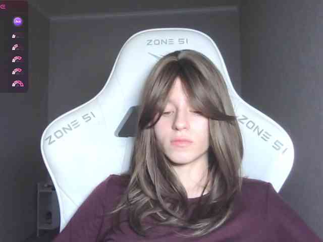 Helga_Pataki webcam