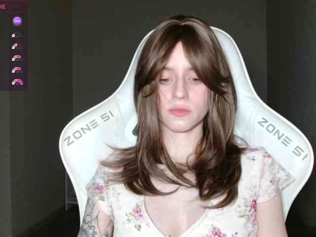 Helga_Pataki webcam