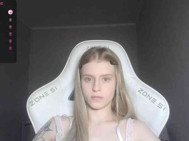 Helga_Pataki webcam