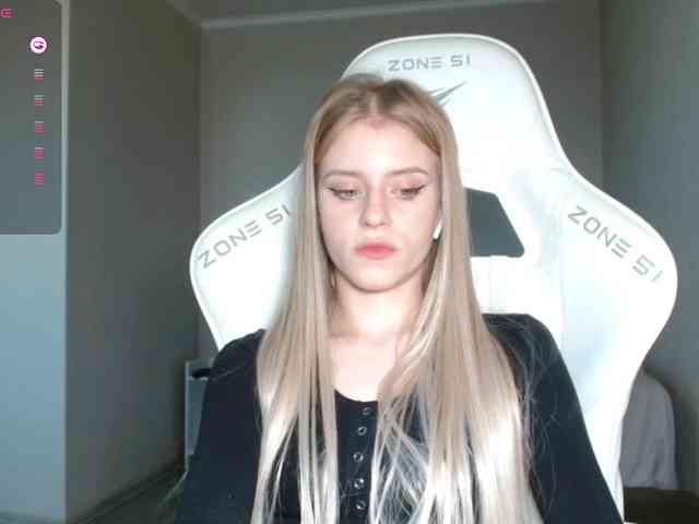 Helga_Pataki webcam