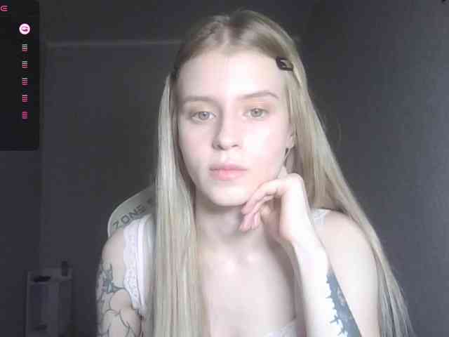 Helga_Pataki webcam