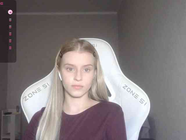 Helga_Pataki webcam