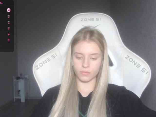 Helga_Pataki webcam