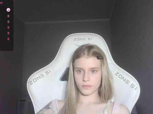 Helga_Pataki webcam