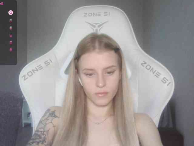 Helga_Pataki webcam
