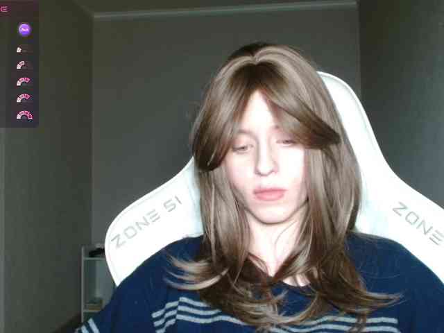 Helga_Pataki webcam