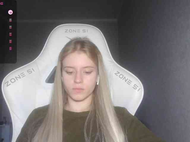 Helga_Pataki webcam