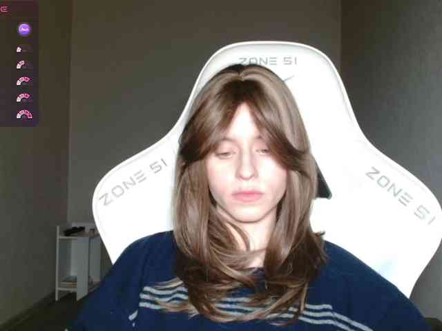 Helga_Pataki webcam