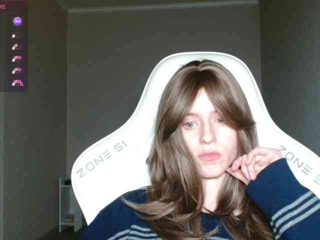 Helga_Pataki webcam