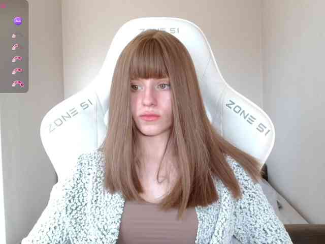 Helga_Pataki webcam