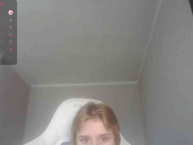 Helga_Pataki webcam