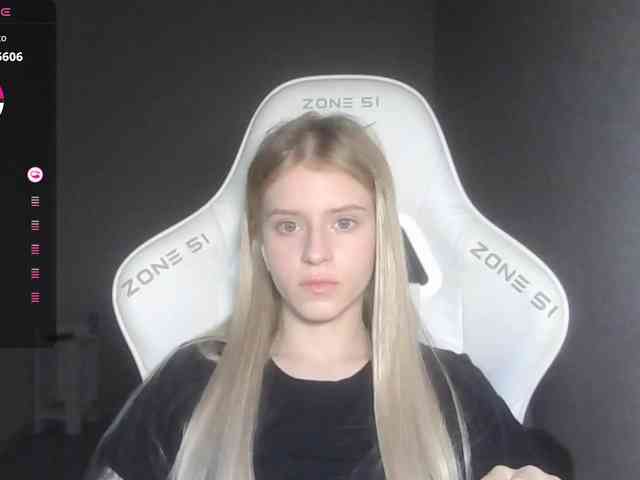 Helga_Pataki webcam