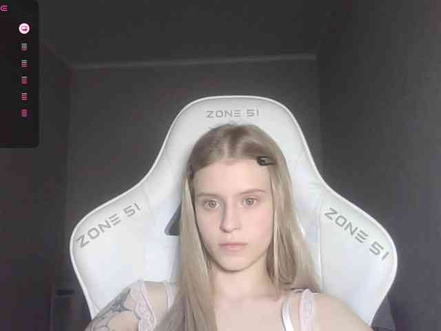 Helga_Pataki webcam