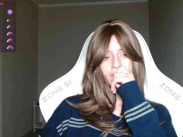Helga_Pataki webcam