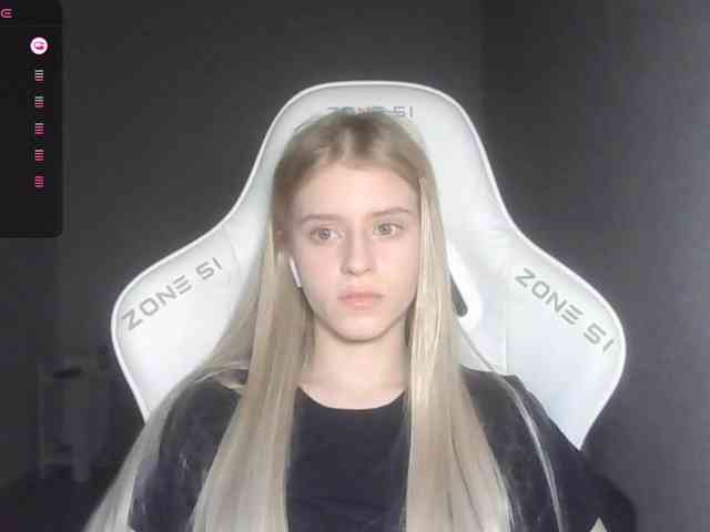Helga_Pataki webcam
