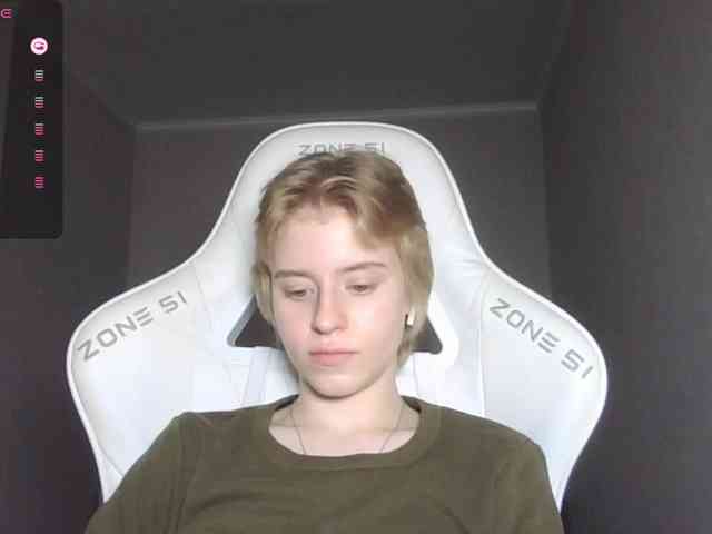 Helga_Pataki webcam