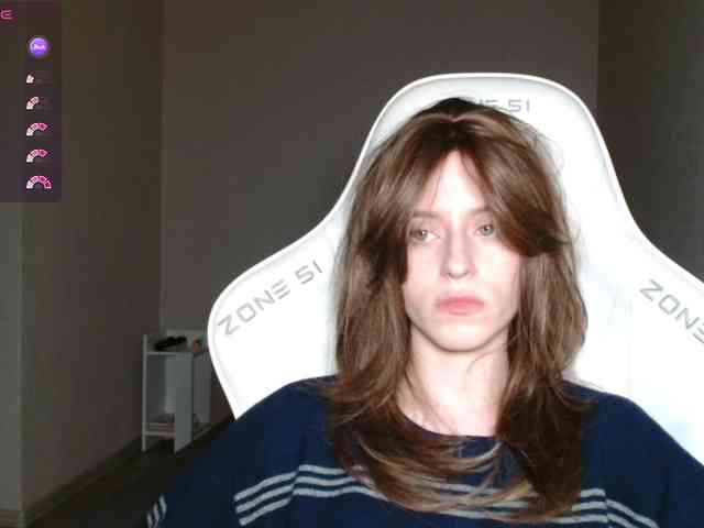 Helga_Pataki webcam