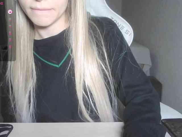 Helga_Pataki webcam