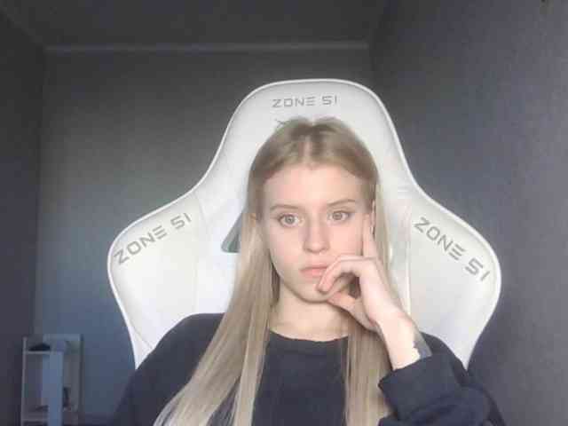 kissesliza kissesliza