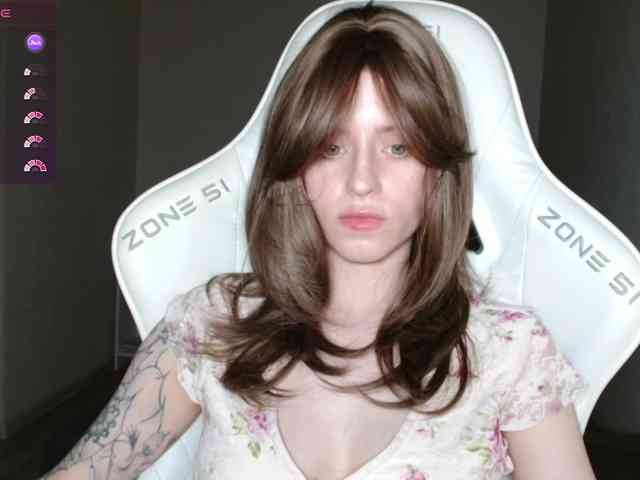 Helga_Pataki webcam