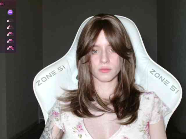 Helga_Pataki webcam