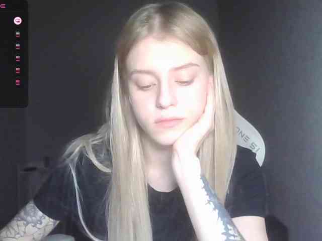 Helga_Pataki webcam