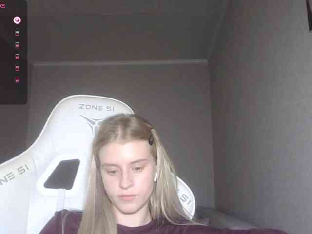 Helga_Pataki webcam