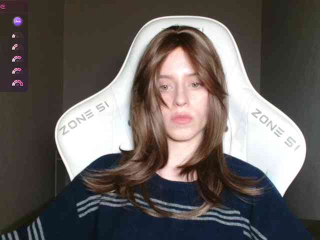 Helga_Pataki webcam