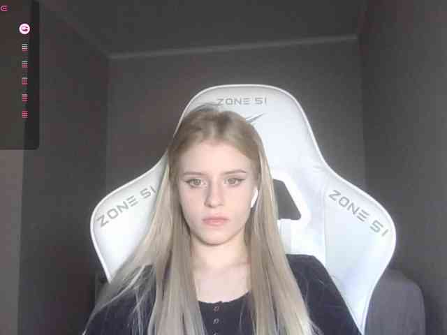 Helga_Pataki webcam