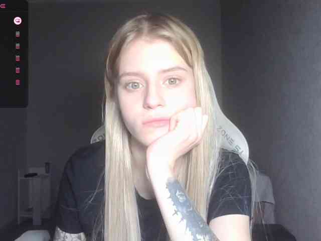 Helga_Pataki webcam