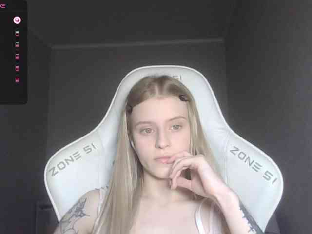 Helga_Pataki webcam