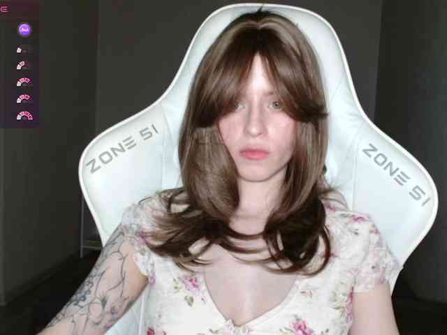 Helga_Pataki webcam
