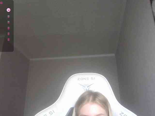 Helga_Pataki webcam