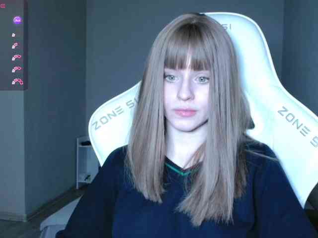Helga_Pataki webcam