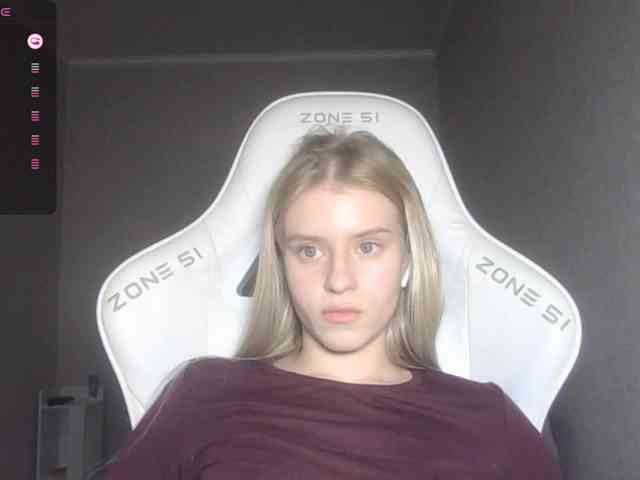 Helga_Pataki webcam