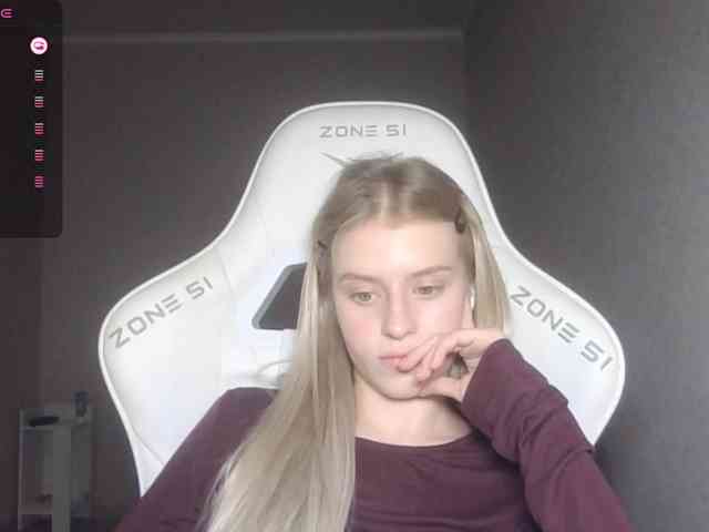 kissesliza kissesliza