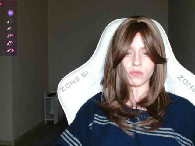 Helga_Pataki webcam