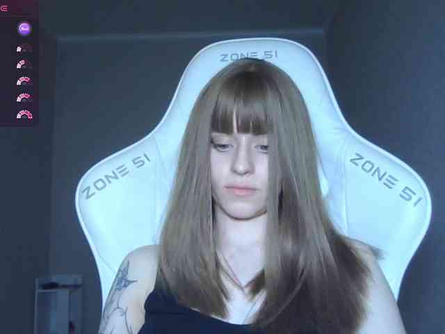 Helga_Pataki webcam