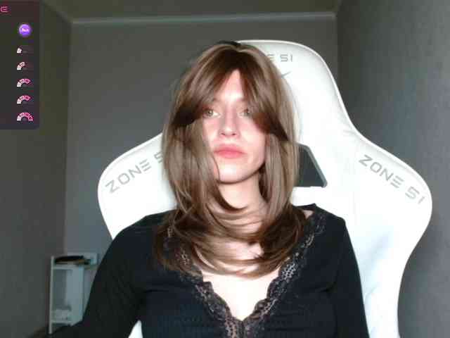 Helga_Pataki webcam